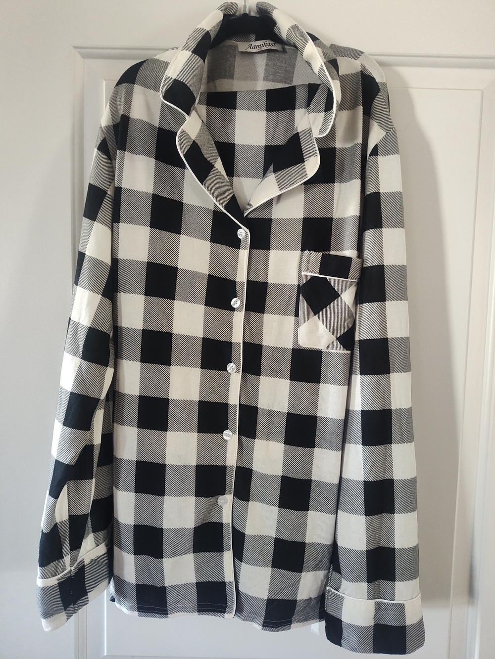 Aamikast Black & White Buffalo Plaid Women's Pajama Set